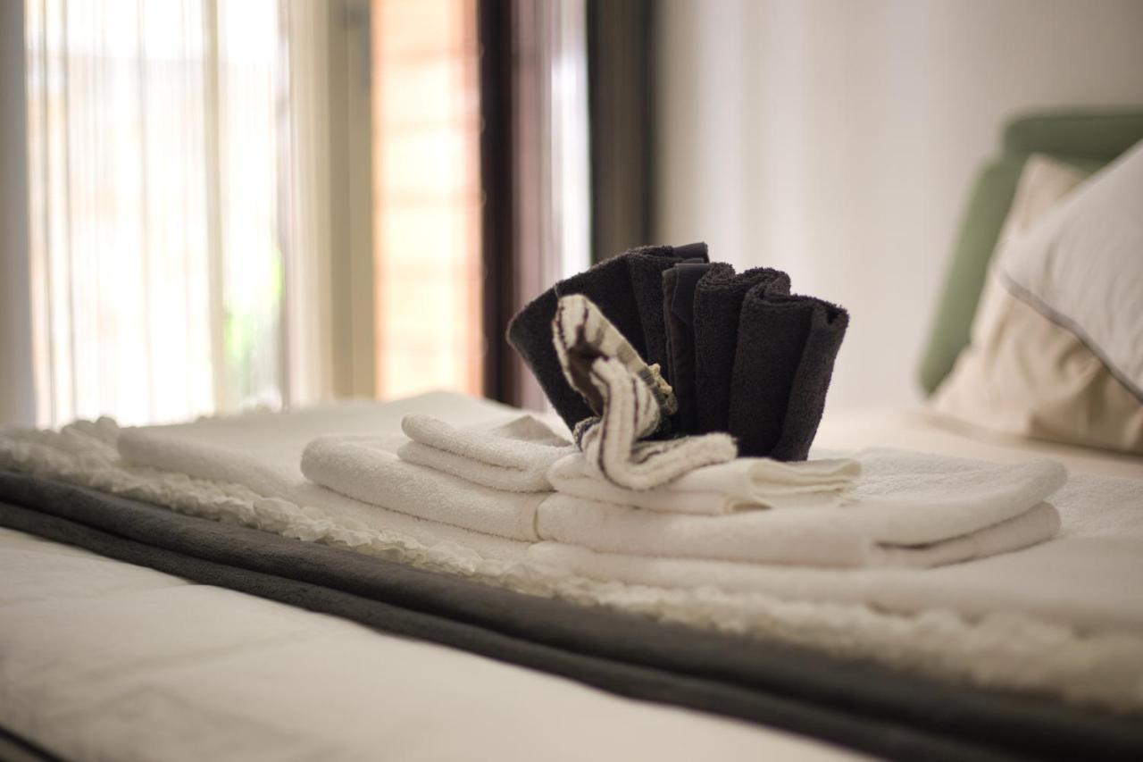 Residenze Longhi Bed & Breakfast วาสโต ภายนอก รูปภาพ