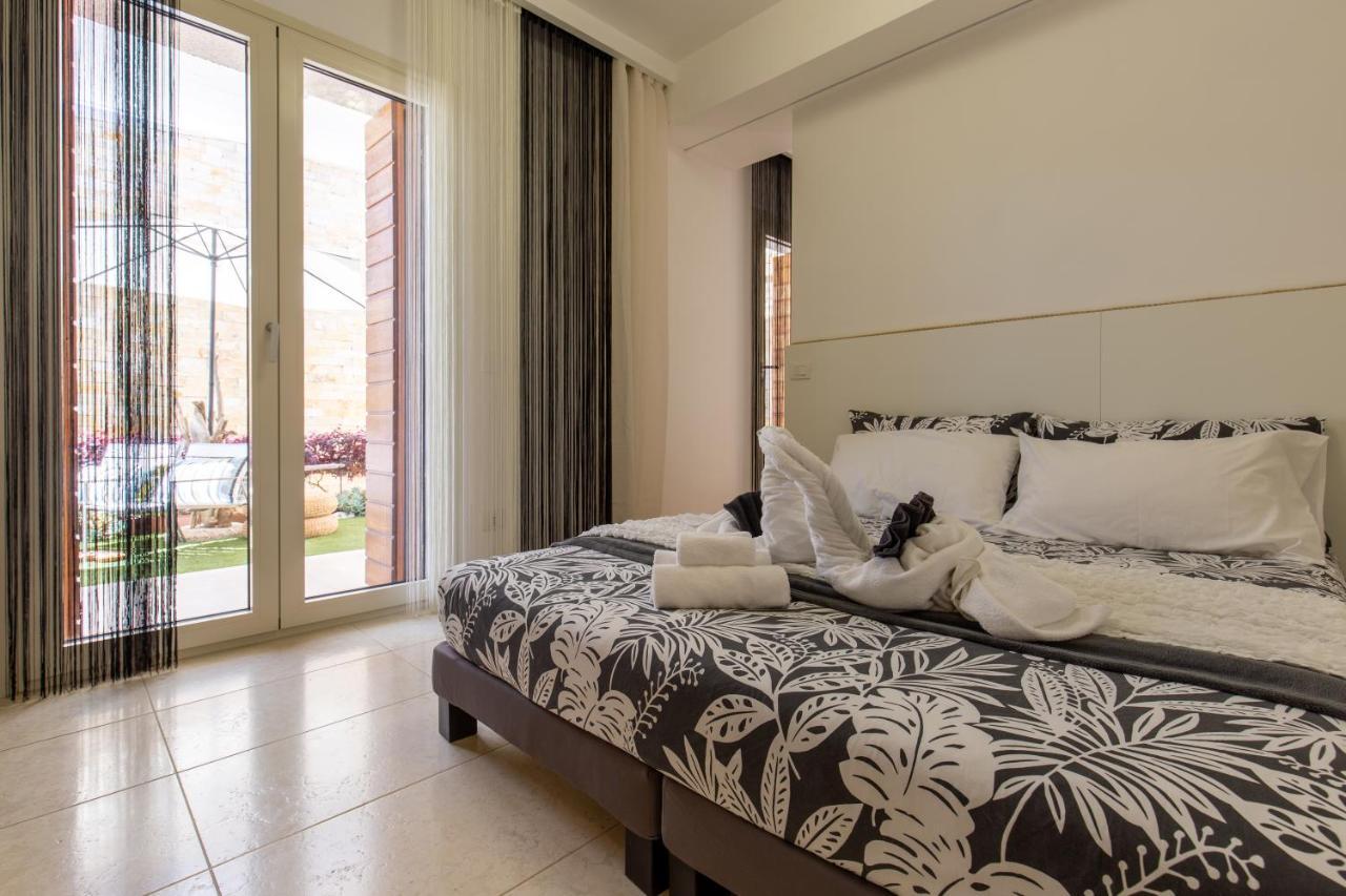 Residenze Longhi Bed & Breakfast วาสโต ภายนอก รูปภาพ