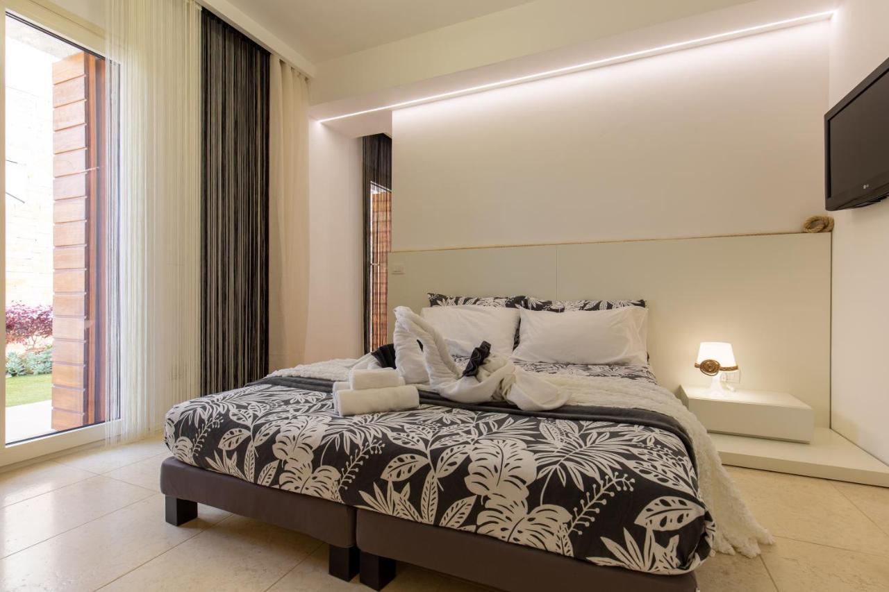 Residenze Longhi Bed & Breakfast วาสโต ภายนอก รูปภาพ