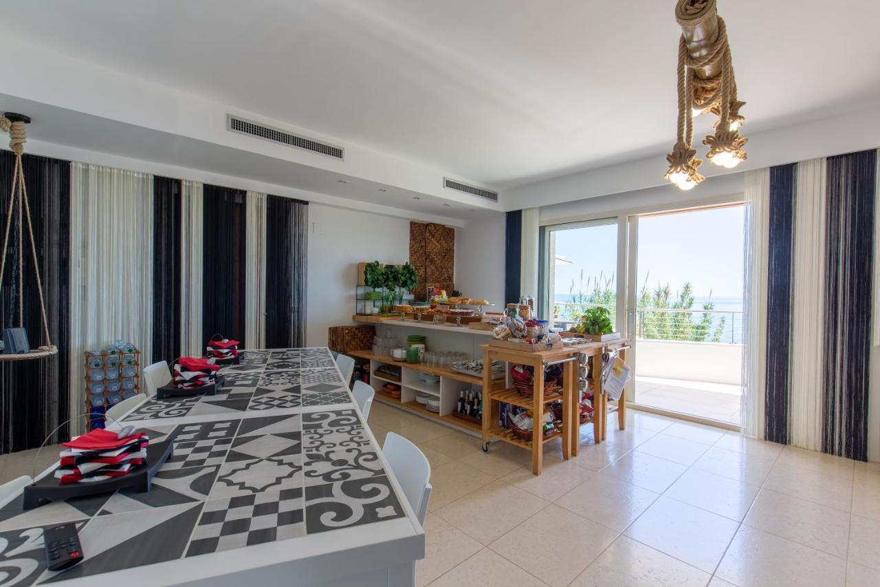 Residenze Longhi Bed & Breakfast วาสโต ภายนอก รูปภาพ