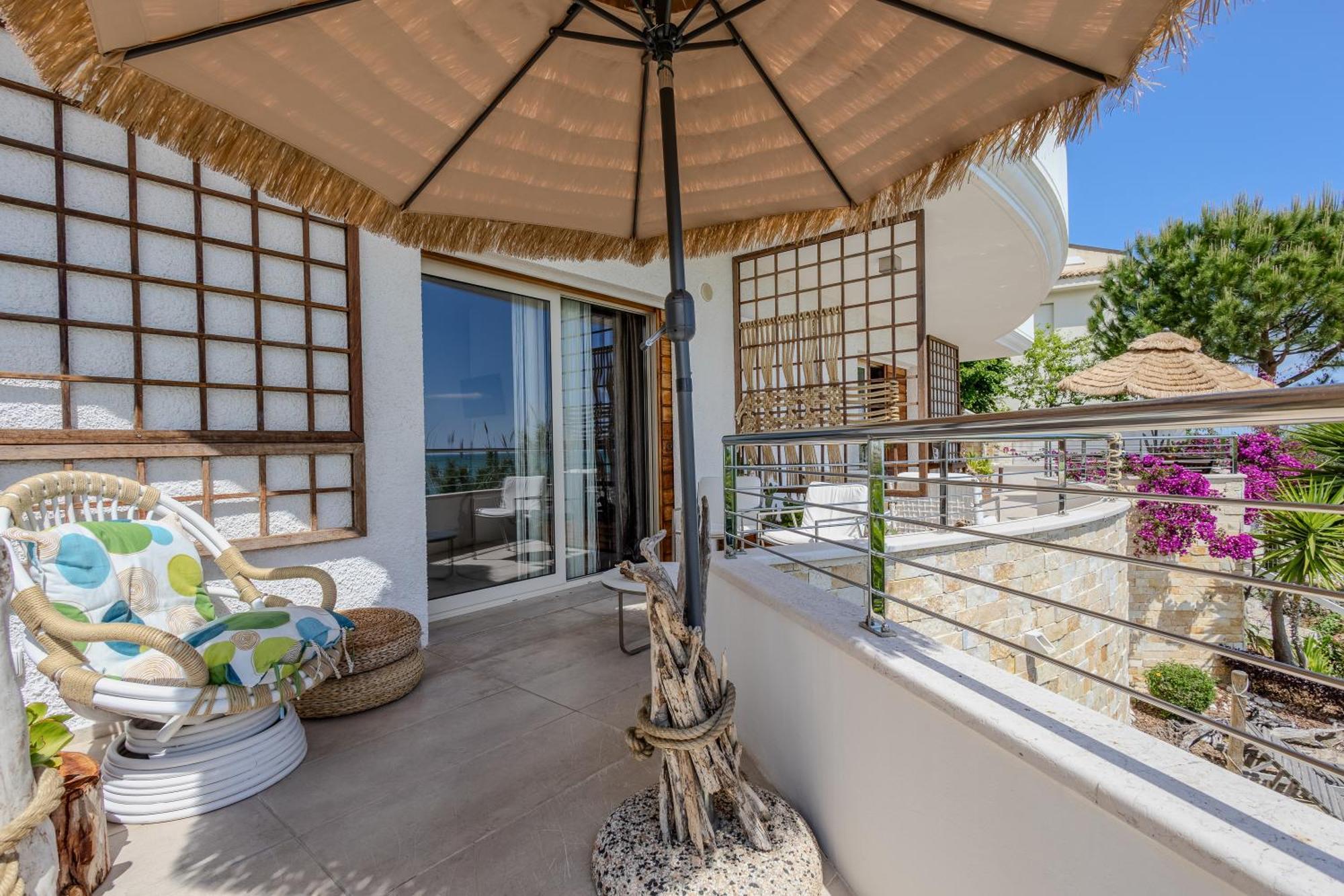 Residenze Longhi Bed & Breakfast วาสโต ภายนอก รูปภาพ